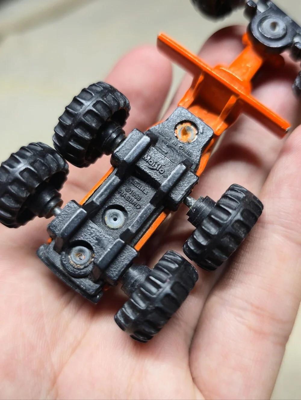 Vintage 1998 Tonka Maisto Hasbro Road Grader TC-831 Orange Diecast Kids Toy Mini